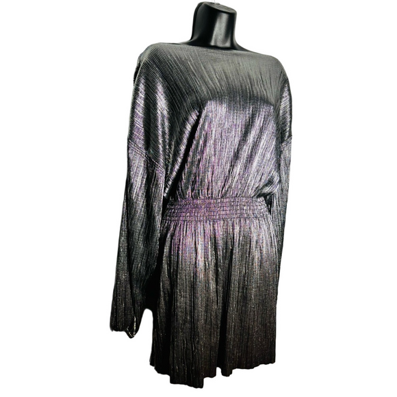 Topshop Off The Shoulder Metallic Silver Long Sleeve Pleated Dress - Picture 4 of 9